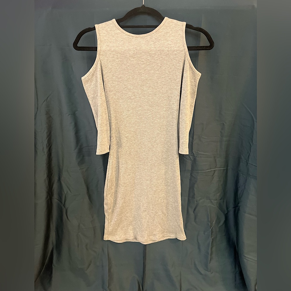 H&M| grey dress with cut out shoulders| size 4